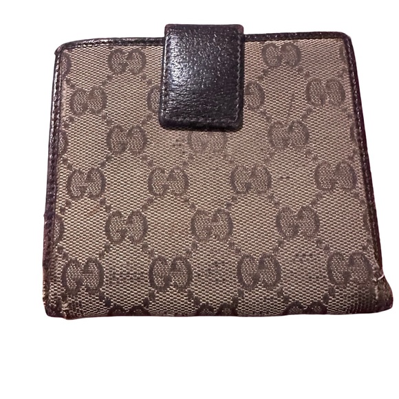 Gucci Monogram French Flap Wallet in the dark brown GG canvas and leather trim. - Picture 5 of 11